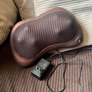 Electronic massager